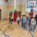 tor z drabinkami, tunelem i zjeżdżalnią, 