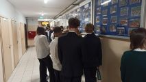 Ósmoklasiści przed egzaminem,